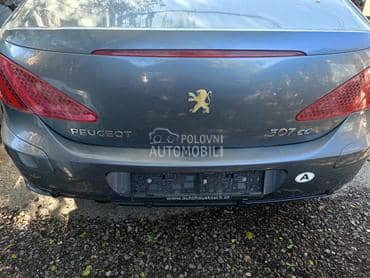 Trece stop svetlo za Peugeot 307