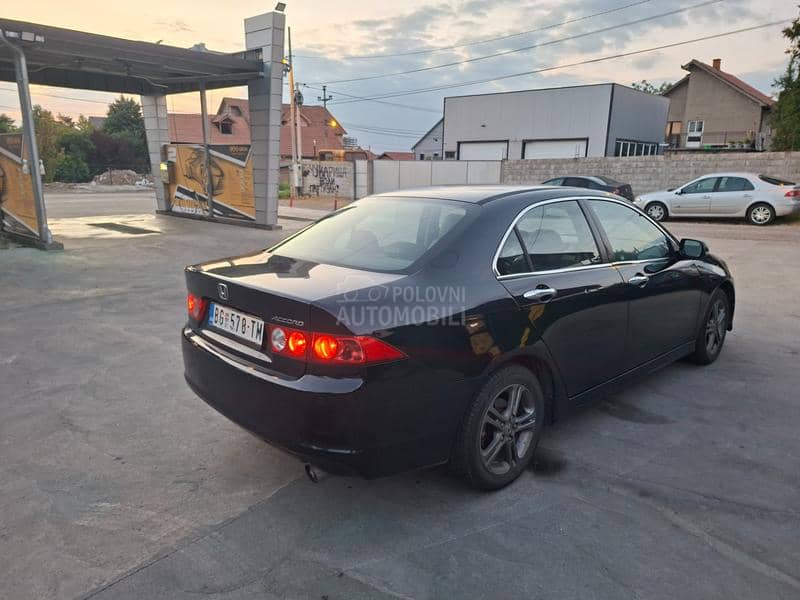 Honda Accord 2.0 Executive