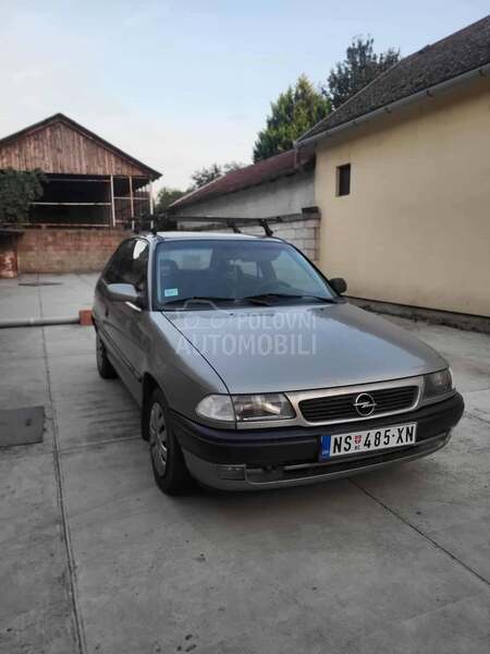 Opel Astra F 