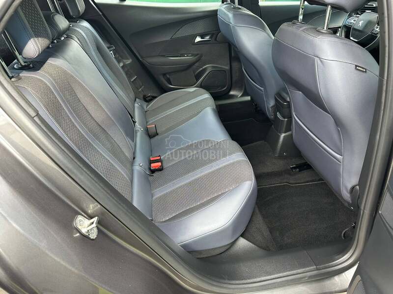 Peugeot 2008 1.5HDI/ALLURE/2022