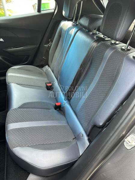 Peugeot 2008 1.5HDI/ALLURE/2022