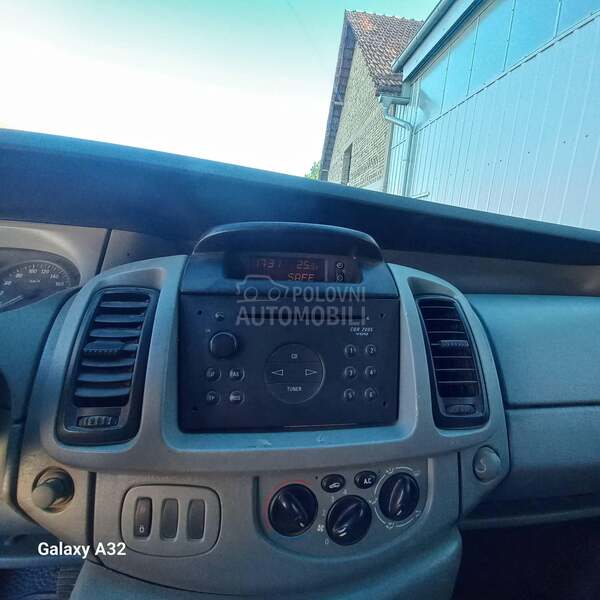 Opel Vivaro 