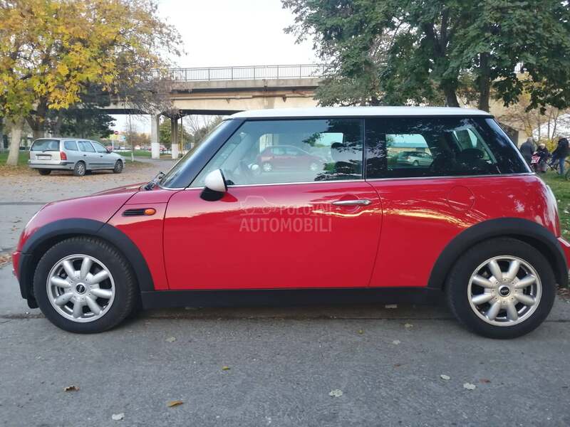 MINI Cooper 1.6
