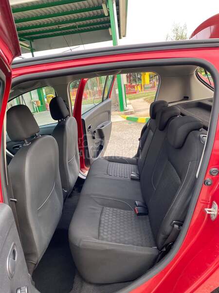Dacia Sandero SALON.SVAJCARSKA