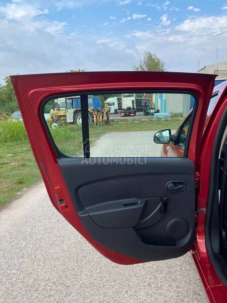 Dacia Sandero SALON.SVAJCARSKA