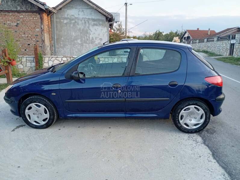 Peugeot 206 1.1