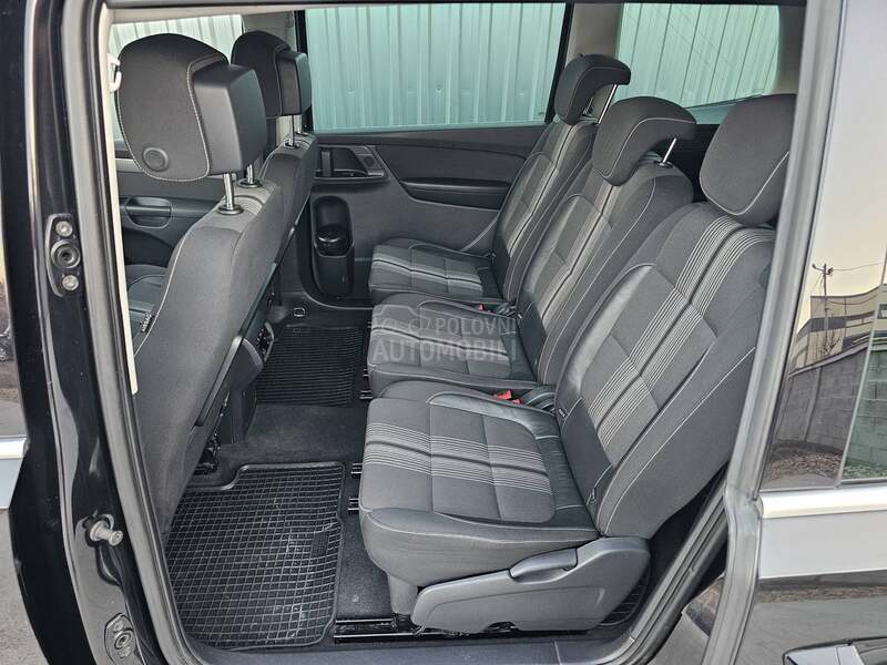 Volkswagen Sharan 2.0 TDI DSG MATCH