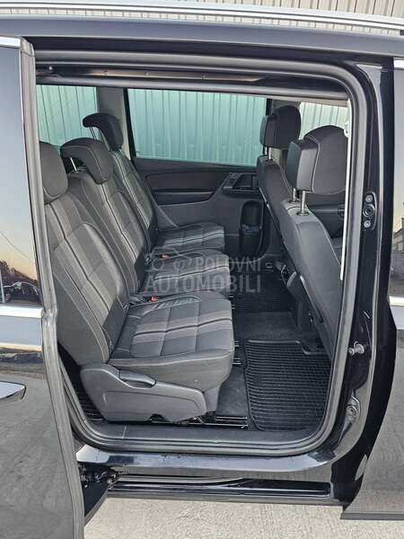 Volkswagen Sharan 2.0 TDI DSG MATCH