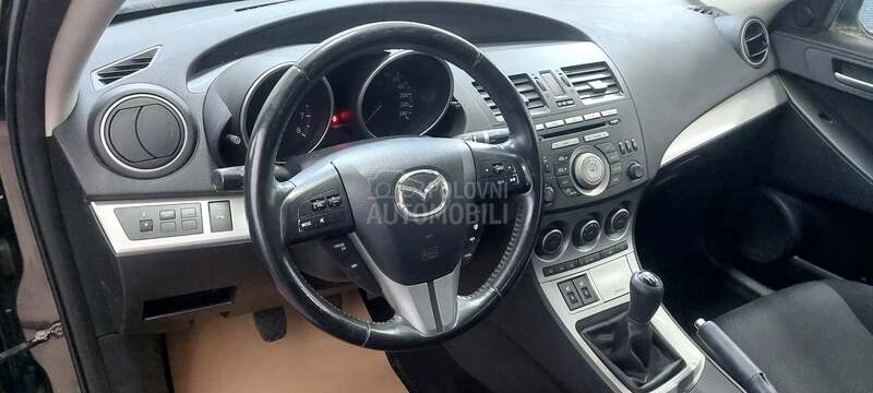 Mazda 3 1 .6 7 7k w