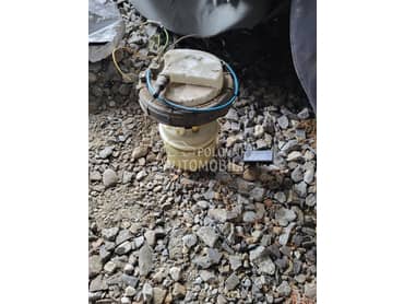 pumpa u rezervoaru-kućište za Citroen C5 od 2001. do 2008. god.