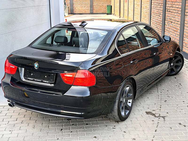 BMW 320 M-SPORT NAVl K0ŽA