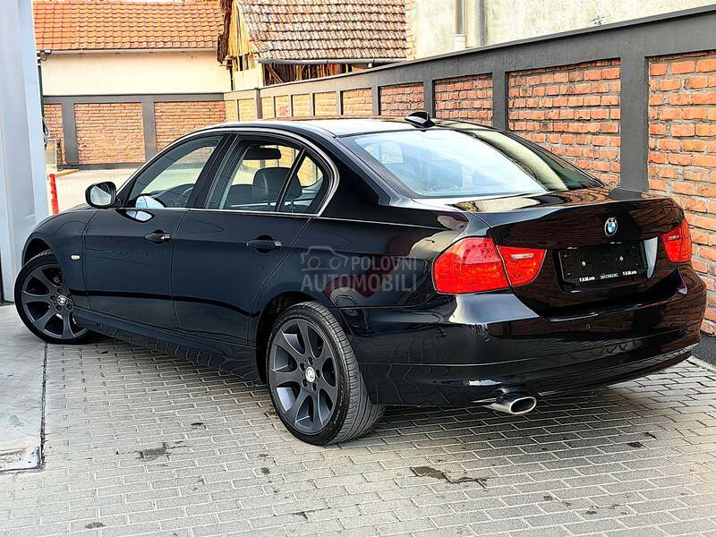 BMW 320 M-SPORT NAVl K0ŽA