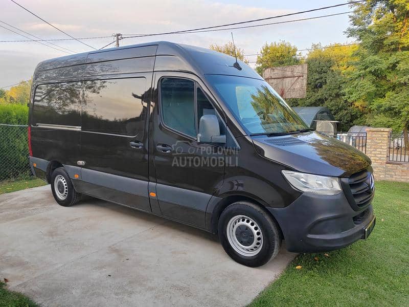 Mercedes Benz Sprinter L3H2