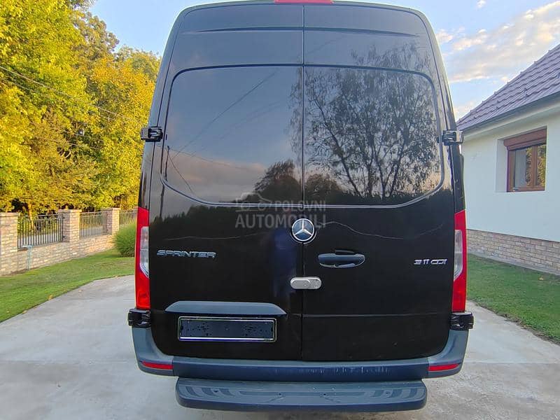 Mercedes Benz Sprinter L3H2