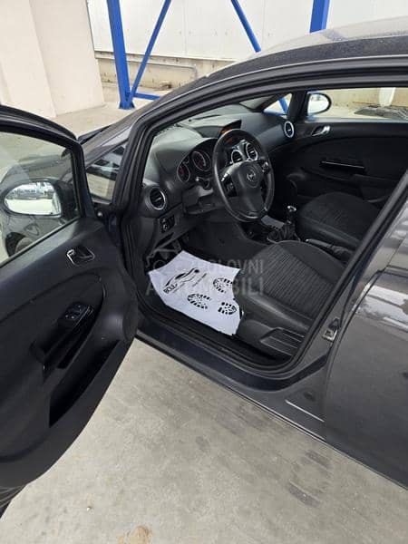 Opel Corsa D 1.4B.TNG Opel Corsa D 1.4B.TNG