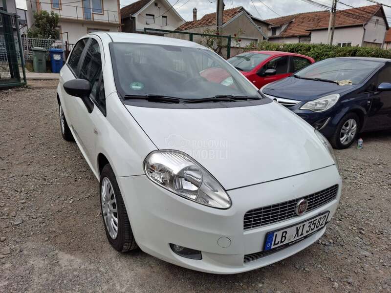 Fiat Grande Punto 1.4b clima 5.vr