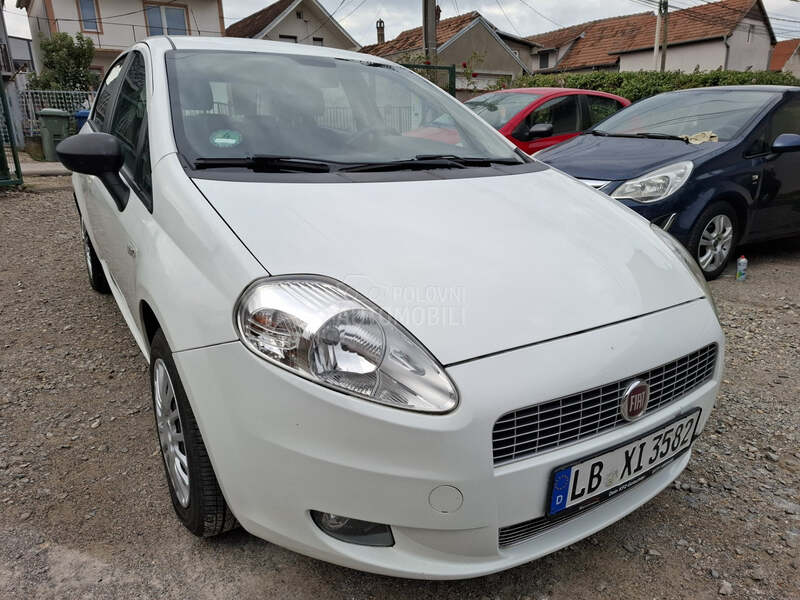Fiat Grande Punto 1.4b clima 5.vr