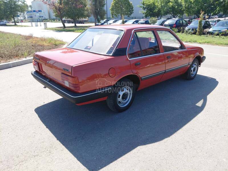 Opel Ascona 