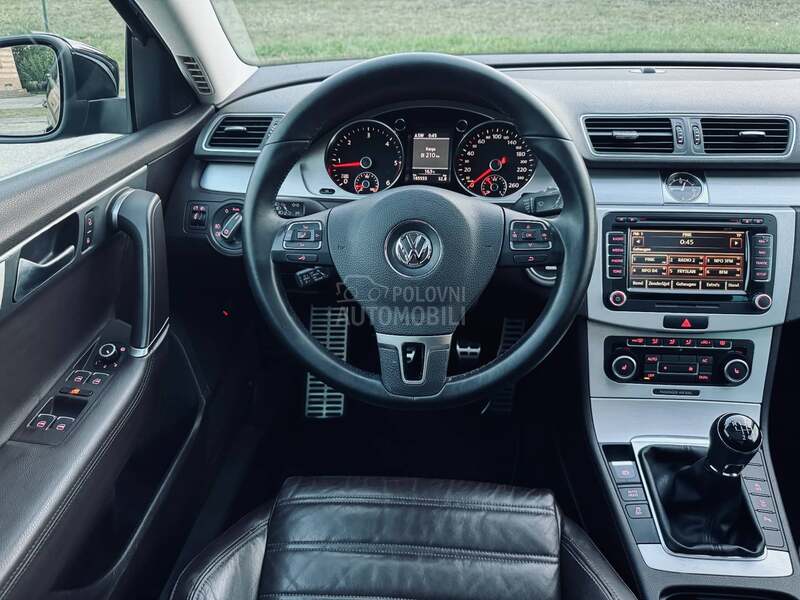 Volkswagen Passat B7 1.6 Tdi Higline Nov