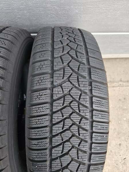 Firestone 215/70 R16 Zimska