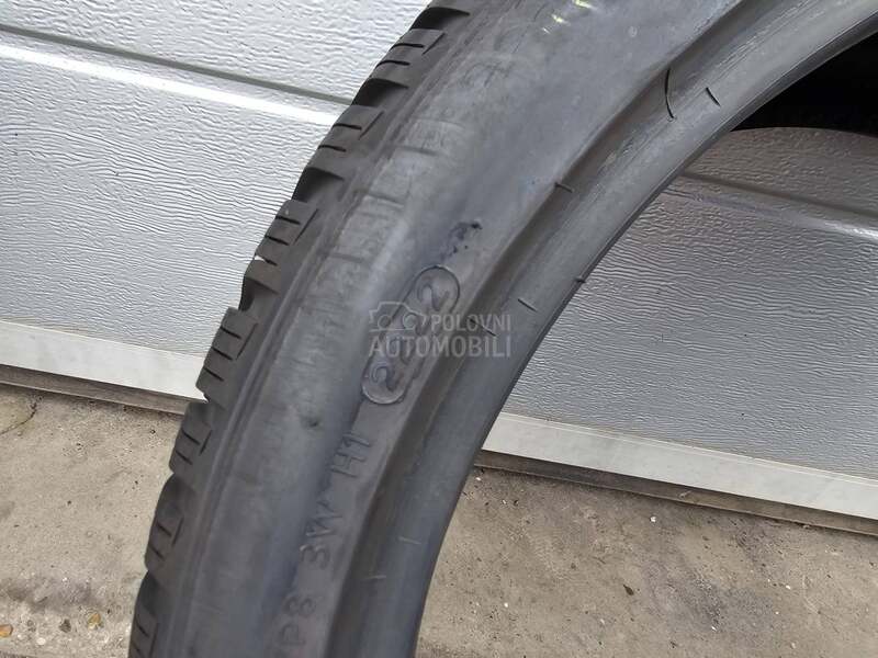 Hankook 255/35 R19 Zimska