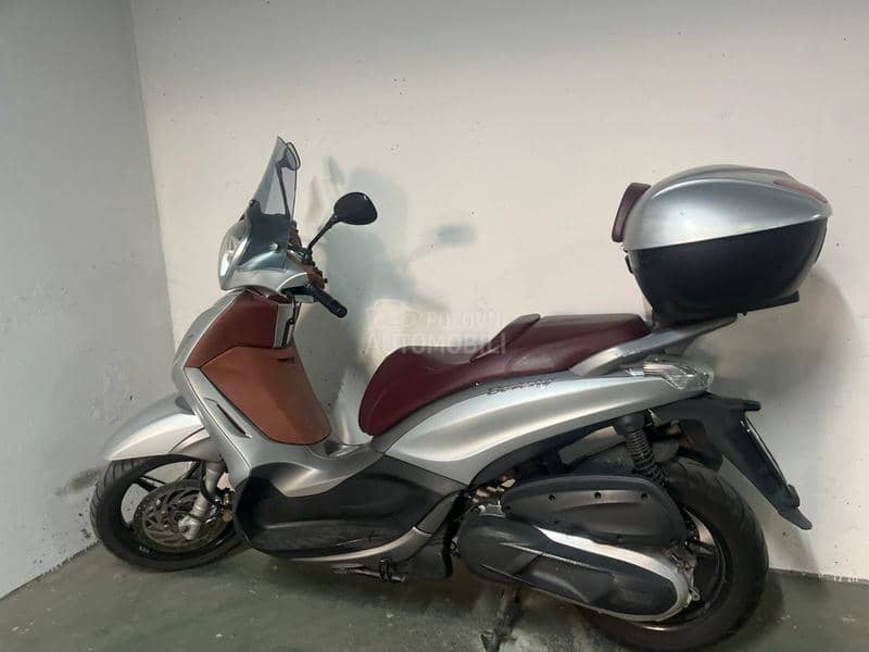 Piaggio Beverly 350