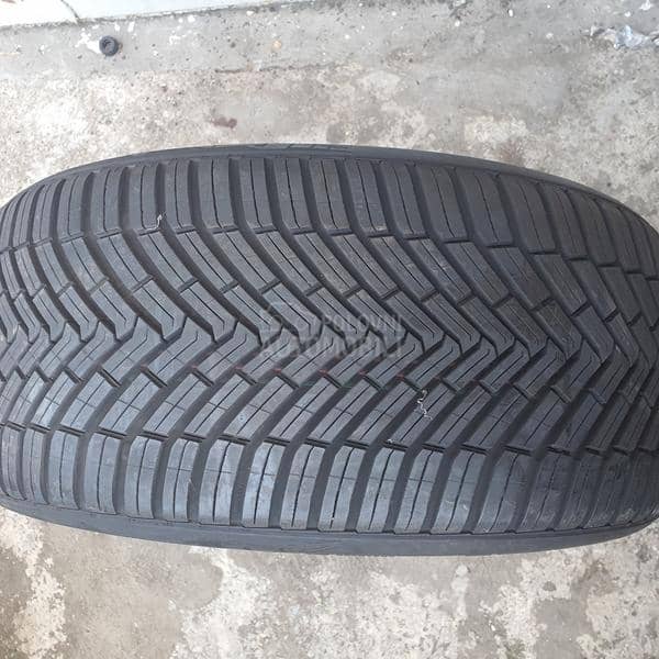 Continental 235/35 R19 Sve sezone