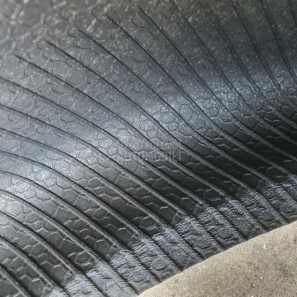 Continental 235/35 R19 Sve sezone