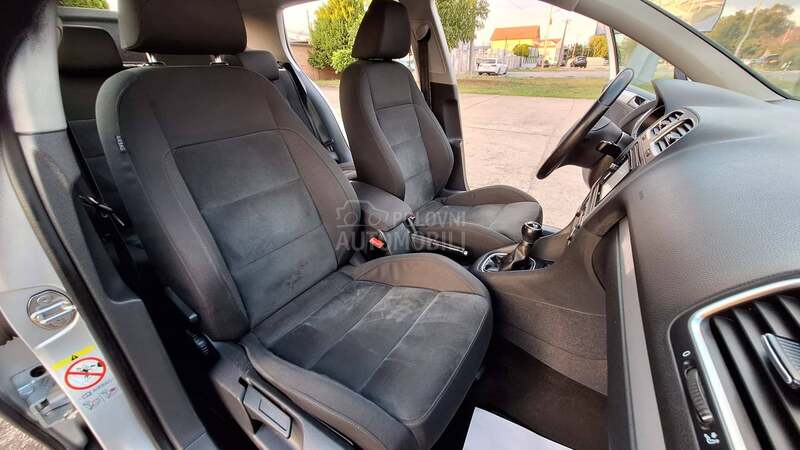 Volkswagen Golf 6 HIGH LINE