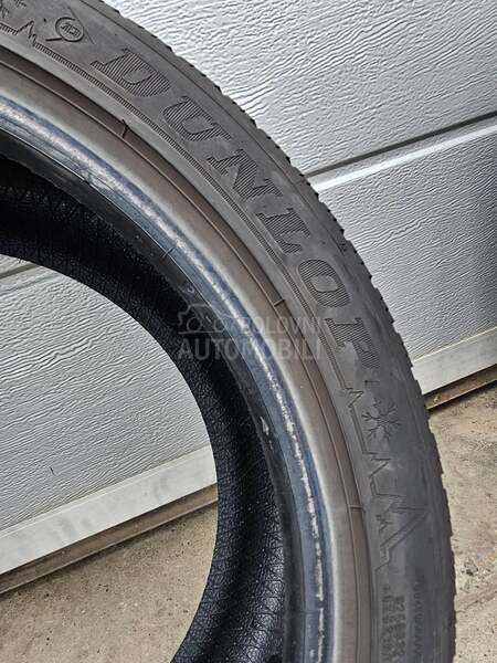 Dunlop 225/45 R17 Zimska