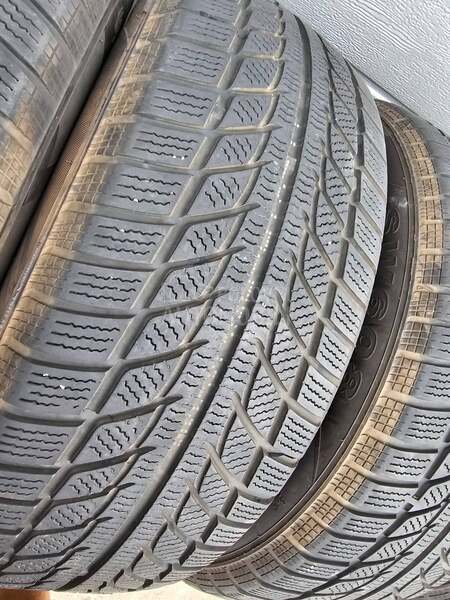 Goodride 215/55 R16 Zimska