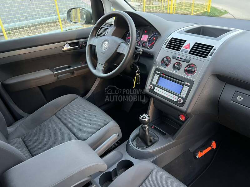 Volkswagen Touran 