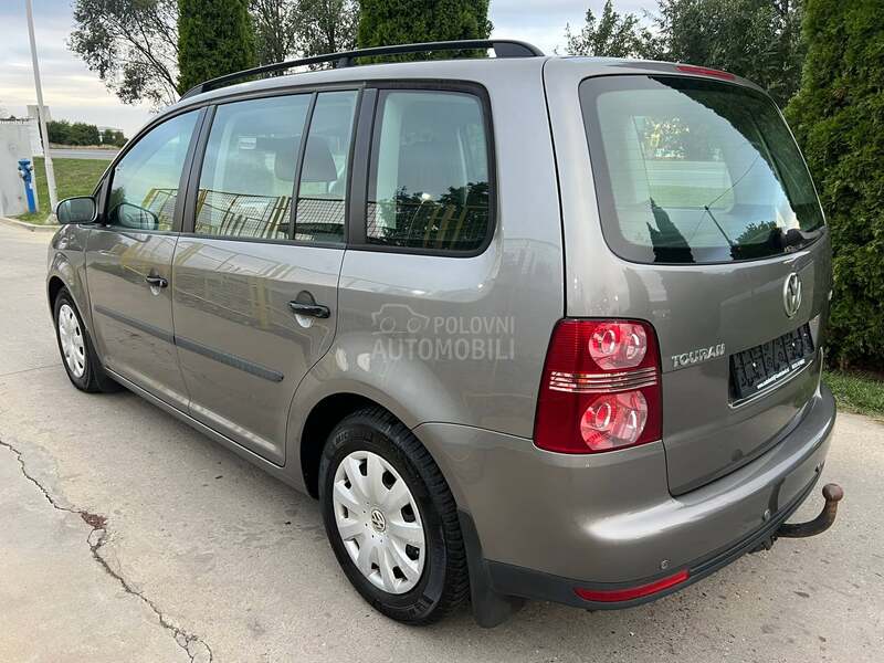 Volkswagen Touran 