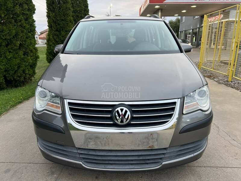 Volkswagen Touran 
