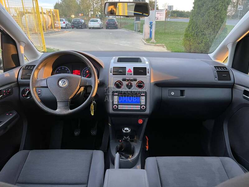 Volkswagen Touran 