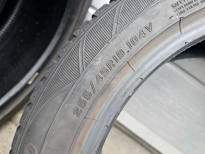 Falken 255/45 R19 Sve sezone