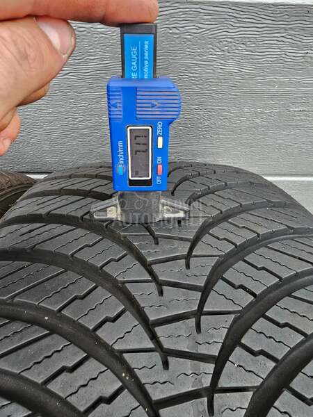 Falken 255/45 R19 Sve sezone