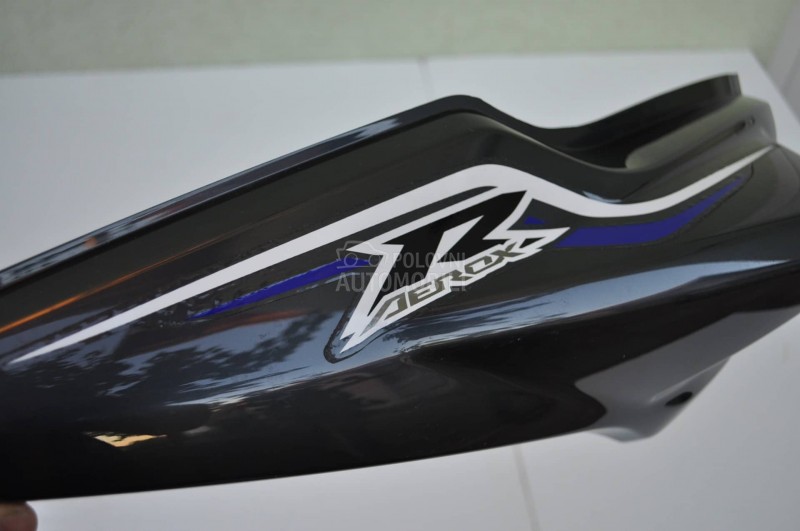 Yamaha Aerox desna maska