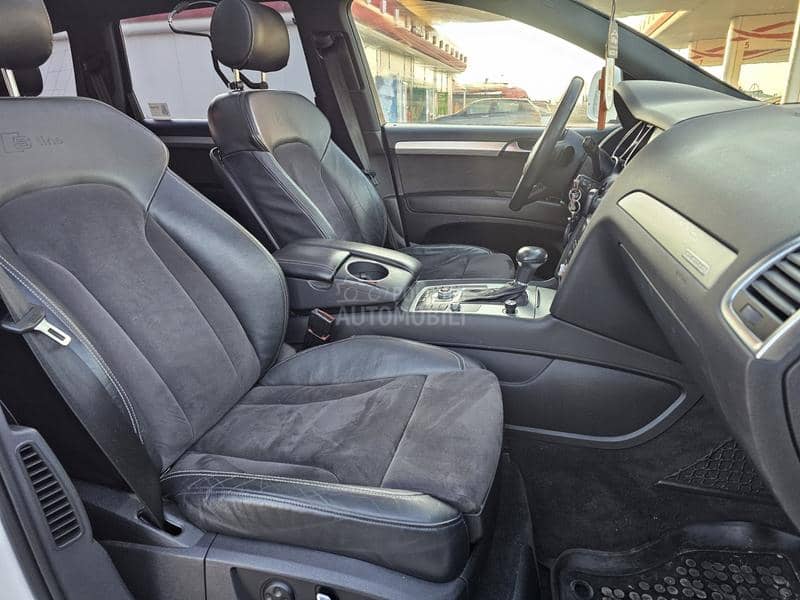 Audi Q7 S line
