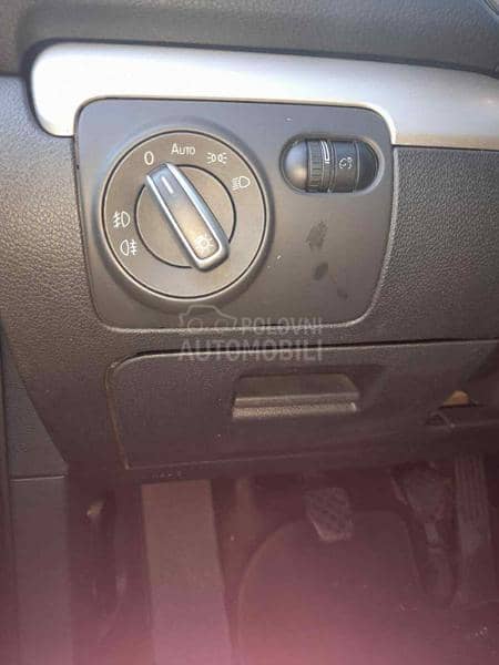 Volkswagen Golf 6 12tsiHLINEXENONLED