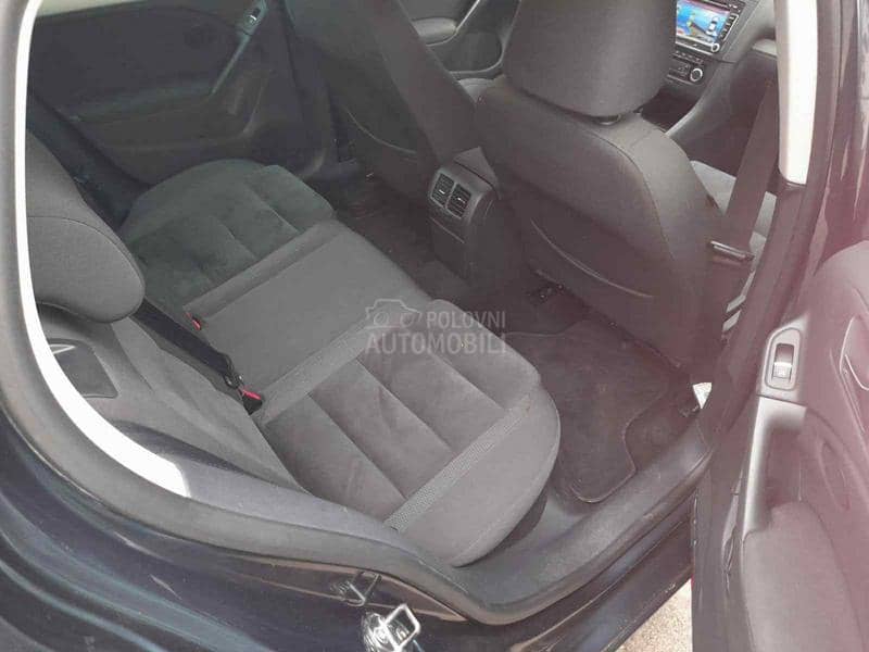 Volkswagen Golf 6 12tsiHLINEXENONLED