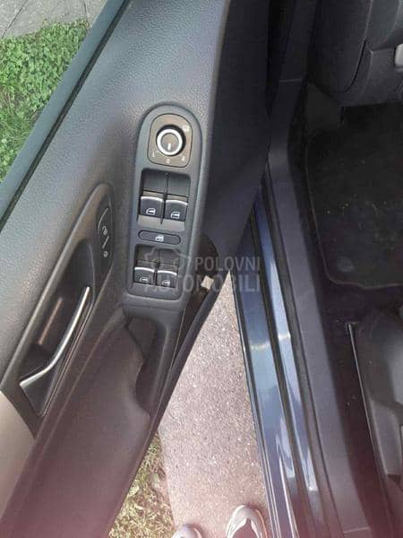 Volkswagen Golf 6 12tsiHLINEXENONLED