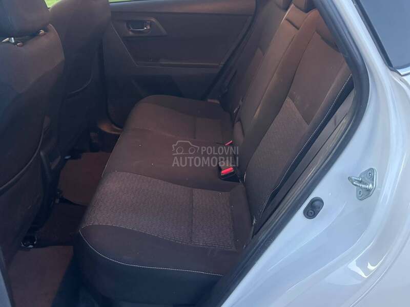 Toyota Auris 1.8 HYBRID