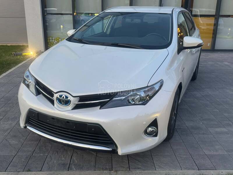 Toyota Auris 1.8 HYBRID