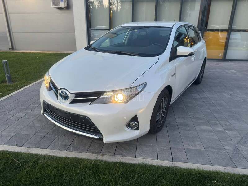 Toyota Auris 1.8 HYBRID