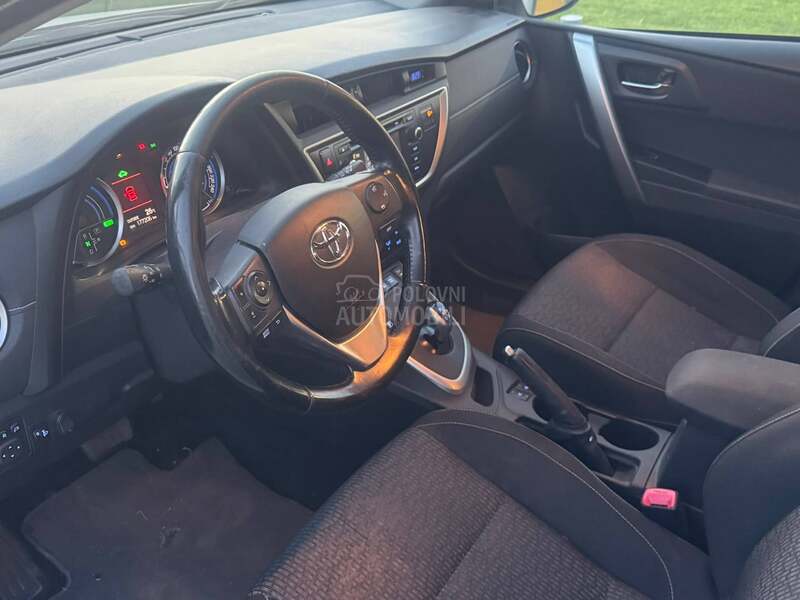 Toyota Auris 1.8 HYBRID