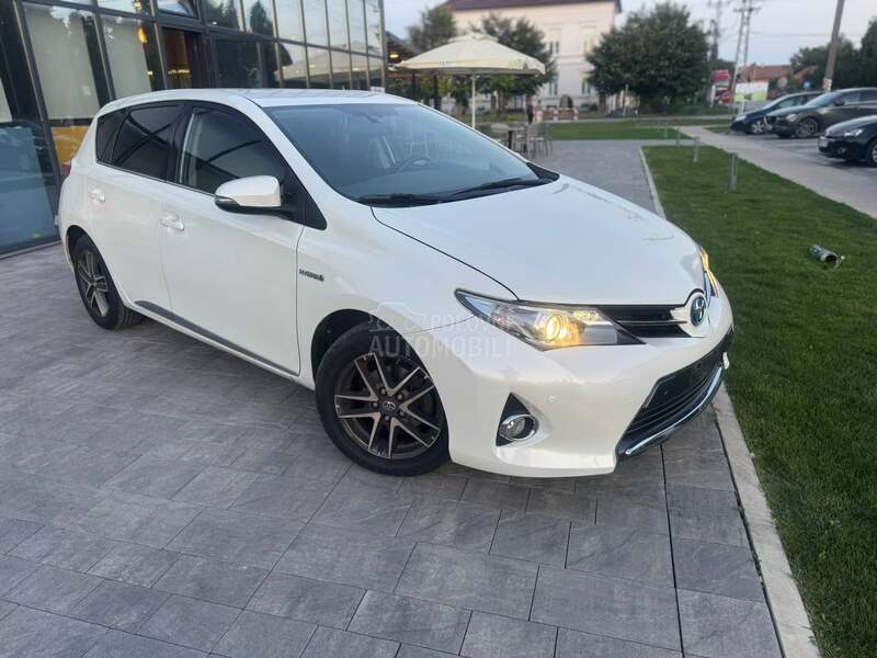 Toyota Auris 1.8 HYBRID