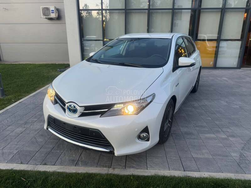 Toyota Auris 1.8 HYBRID