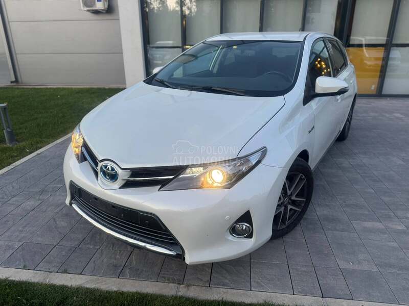 Toyota Auris 1.8 HYBRID