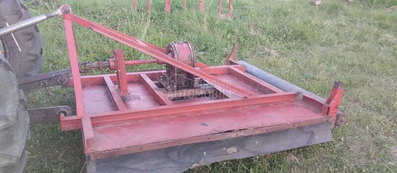 Tarup za traktor